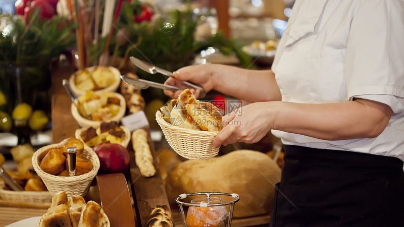 餐饮供应链转型：预制菜定制厂家如何破解标准化与个性化难题